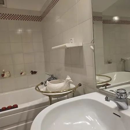 فندق مبيت وإفطار L'albore Costigliole Saluzzo